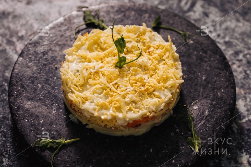 Салат Мимоза с лососем