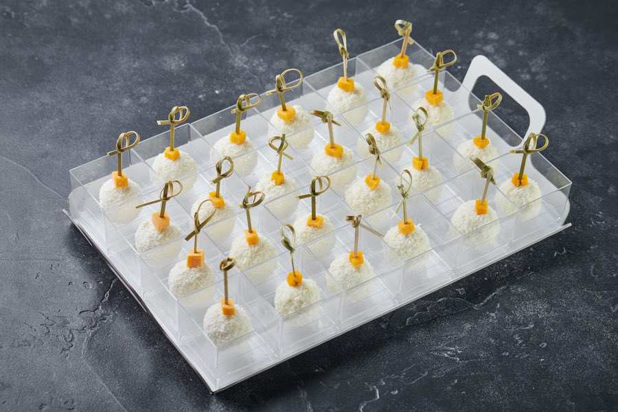 Канапе Чиз болл четыре сыра