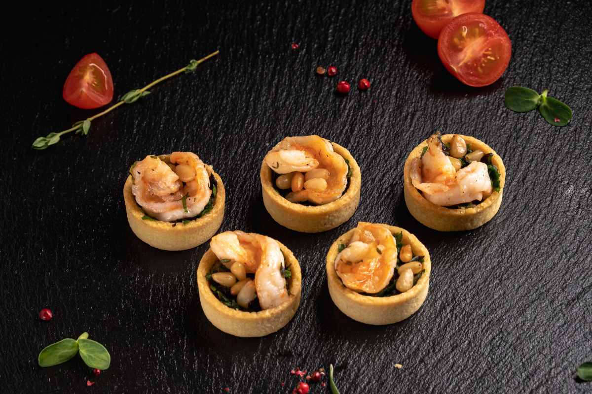 Тарталетти Креветка/авокадо/руккола/кедровый орех