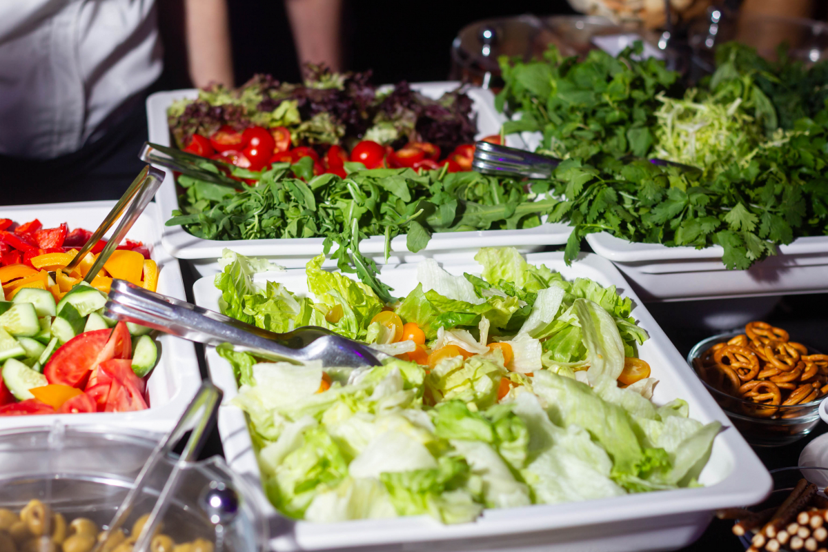 Станция Салат бар на 30 человек