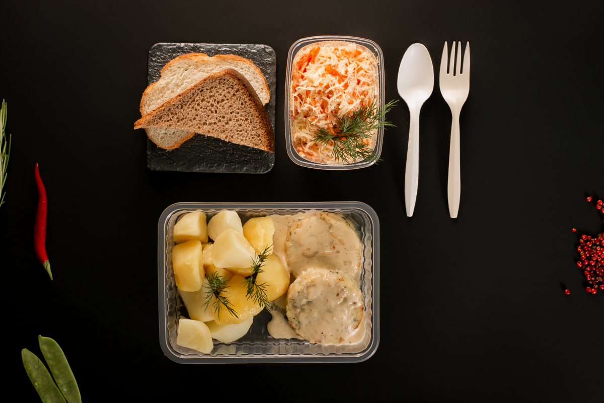 Обед с морсом и хлебом №1