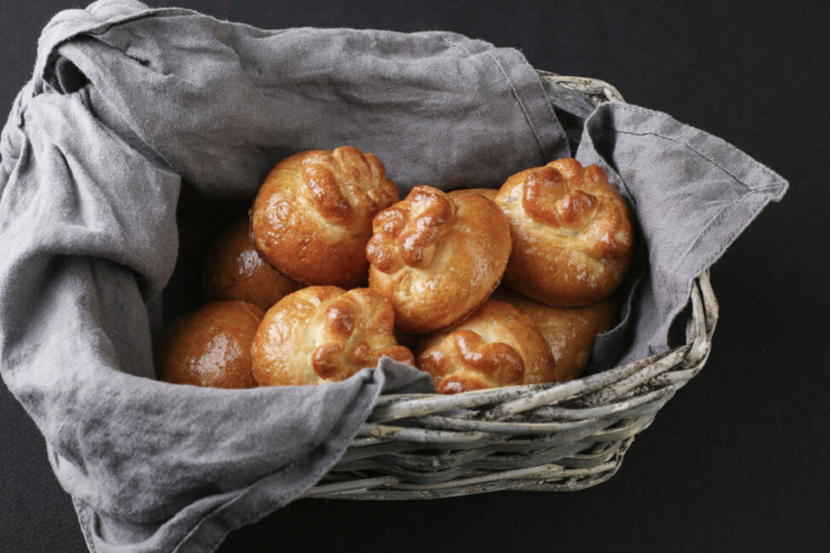 Пирожок с вишней