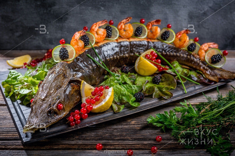 Стерлядь запеченная