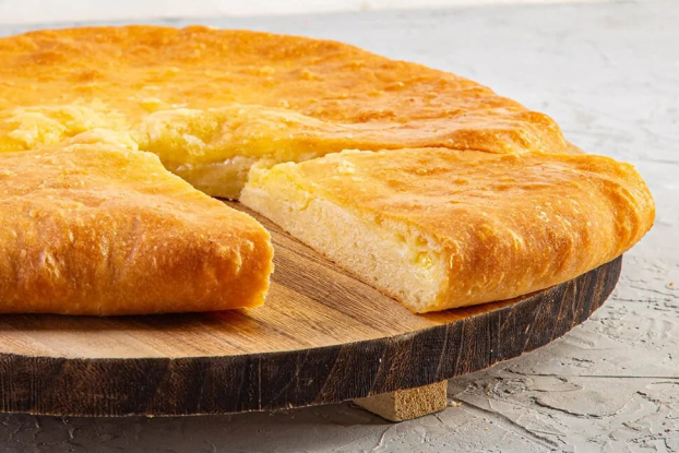 Пирог с сыром Сулугуни