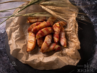 Картофельный ломтик в беконе 