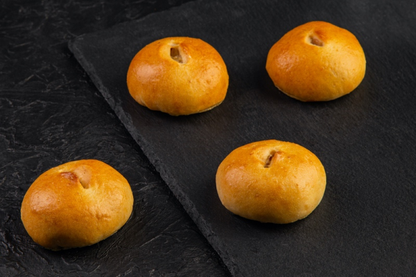 Мини пирожок с яблоком