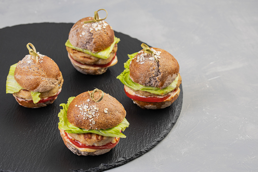 Дуэт Бургеров на Овсяных Булочках