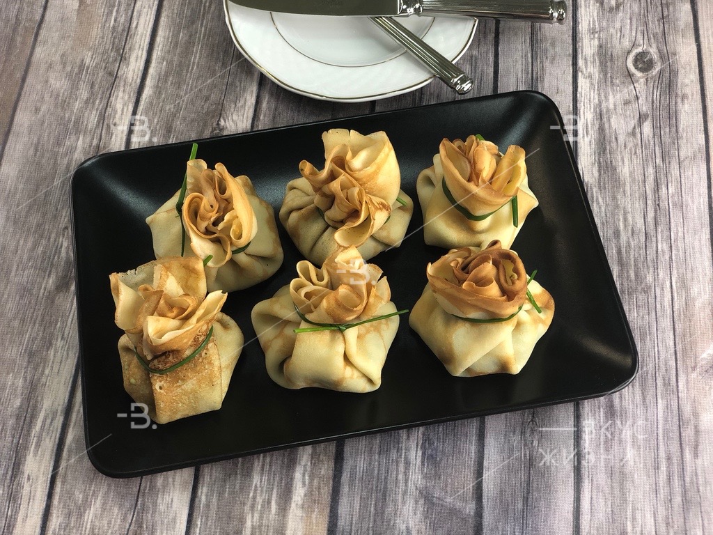 Мини-креп с рубленым мясом