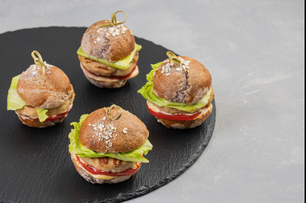 Дуэт Бургеров на Овсяных Булочках/фото