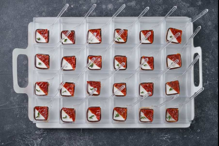 Канапе Сет Баклажан с Фетой и вяленым томатом/фото