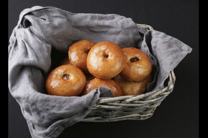 Мини пирожок с яблоком/фото